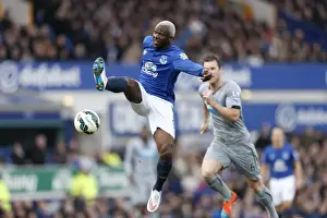 Everton vs Newcastle United: Arouna Kone and Michael Williamson's Intense Battle at Goodison Park