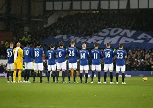 Framed Print : Everton vs. Stoke: A Minutes Applause in Memory of Departed Evertonians (BPL) Framed Print : Everton vs. Stoke: A Minutes Applause in Memory of Departed Evertonians (BPL)