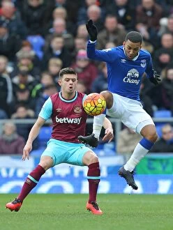 Images Dated 5th March 2016: Everton vs. West Ham United: A Battle at Goodison Park - Cresswell vs. Lennon