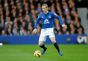 Framed Print : Everton vs West Ham United: Tony Hibbert's Battle at Goodison Park - Barclays Premier League Framed Print : Everton vs West Ham United: Tony Hibbert's Battle at Goodison Park - Barclays Premier League
