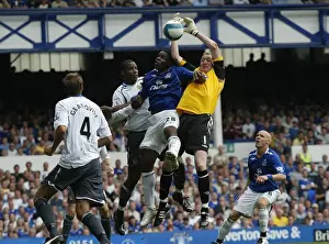 Everton vs Wigan Athletic: Anichebe vs Kirkland - A Premier League Battle at Goodison Park (August 11, 2007)