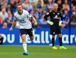 Framed Print : Everton's Aiden McGeady Scores Stunner: First Goal of Premier League Season vs Leicester City