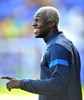 Everton's Arouna Kone: Unwavering Focus during Pre-Match Training before Everton vs Hull City (19-10-2013, Goodison Park: Everton 2 - Hull City 1)