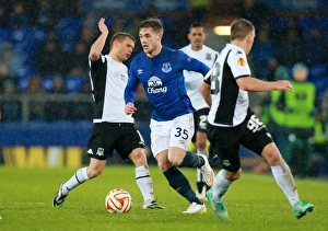 Framed Print : Everton's Conor McAleny in Europa League Action at Goodison Park Framed Print : Everton's Conor McAleny in Europa League Action at Goodison Park