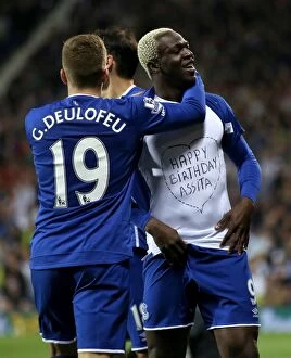 Images Dated 28th September 2015: Everton's Double Act: Kone and Deulofeu Celebrate Second Goal vs. West Bromwich Albion