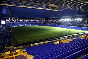 Framed Print : Everton's Goodison Park: Warming Up for West Bromwich Albion in the Barclays Premier League Framed Print : Everton's Goodison Park: Warming Up for West Bromwich Albion in the Barclays Premier League