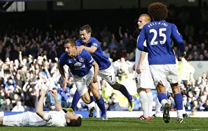 Everton's Jagielka Scores the Opener: Everton FC vs Wigan Athletic, Barclays Premier League, Goodison Park (September 17, 2011)