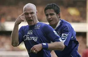 Evertons Johnson celebrates with Cahill after scoring during their English Premier League soccer ma