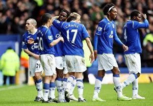 Images Dated 28th February 2009: Everton's Louis Saha Scores the Decisive Goal: Everton 2-0 West Bromwich Albion (2009)