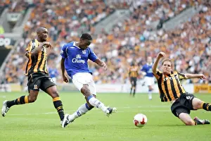Everton's Louis Saha Takes Aim: Hull City vs Everton, Premier League Showdown