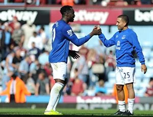 Images Dated 16th May 2015: Everton's Lukaku and Lennon in Action: A Battle at Upton Park vs. West Ham United