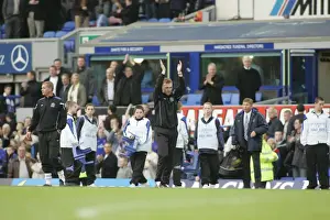 Everton's Moyes Salutes Adoring Fans: A Heartfelt Moment at Goodison Park (Everton vs Middlesbrough)