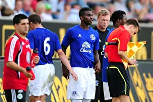 Everton's Ready Replacement: Joseph Yobo Awaits on the Touchline