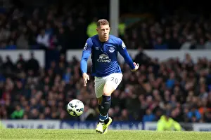 Framed Print : Everton's Ross Barkley in Action: Everton vs Sunderland, Premier League at Goodison Park