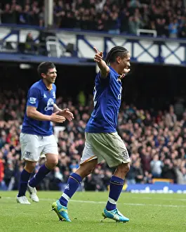 Everton's Steven Pienaar Jubilantly Celebrates Leon Osman's Goal at Goodison Park (Everton FC vs Sunderland, Barclays Premier League, 09 April 2012)