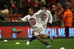 Images Dated 13th March 2012: Everton's Steven Pienaar Sprints During Anfield Warm-Up (13 March 2012, Barclays Premier League)