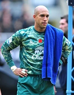 Images Dated 5th November 2011: Everton's Tim Howard in Action: Premier League Clash at Newcastle United's St