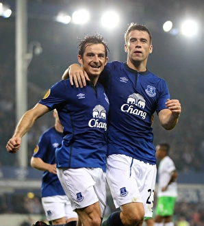 Everton's Unforgettable Europa League Goal Celebration: Coleman and Baines Emotional Reunion (Everton vs. VfL Wolfsburg)