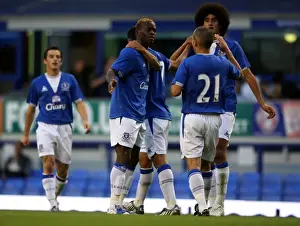 Everton's Unforgettable Goal: Saha's Opener Celebrated by Cahill, Fellaini, and Osman
