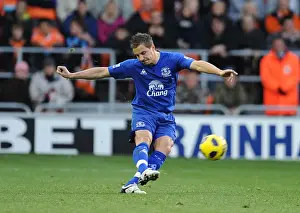 Everton's Unwavering Defender: A Tribute to Phil Jagielka