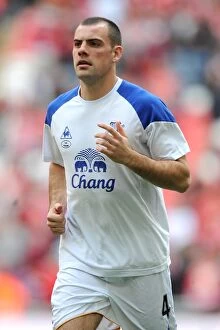Images Dated 14th April 2012: FA Cup Semi-Final Showdown: Darron Gibson of Everton at Wembley Stadium Against Liverpool