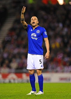 Framed Print : FA Cup Sixth Round Replay: Johnny Heitinga at Sunderland's Stadium of Light (27 March 2012) Framed Print : FA Cup Sixth Round Replay: Johnny Heitinga at Sunderland's Stadium of Light (27 March 2012)