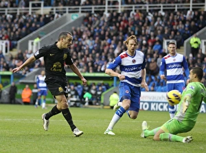 Reading 2 V Everton 1 : Madjeski Stadium : 17-11-2012 Prints: Federick Denies Osman
