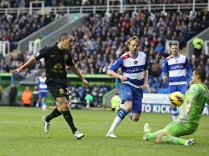 Images Dated 17th November 2012: Federick Denies Osman: Reading Holds Off Everton in Thrilling Barclays Premier League Showdown at