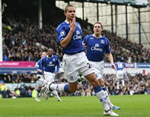 2009 Collection: Football - Everton v Aston Villa - FA Cup Fifth Round