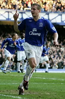 Images Dated 9th February 2008: Football - Everton v Reading - Barclays Premier League - Goodison Park - 07 / 08 - 9 / 2 / 08 Phil Jagielka celebrates