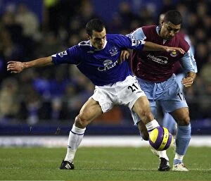 Images Dated 3rd December 2006: Football - Everton v West Ham United FA Barclays Premiership - Goodison Park - 3 / 12 / 06 Evertons Leon Osman in