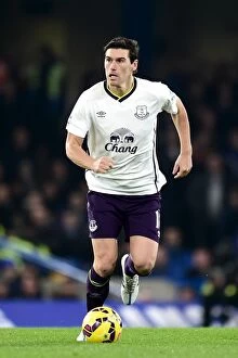 Images Dated 11th February 2015: Gareth Barry, Everton