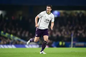 Gareth Barry vs. Chelsea: Everton's Battle at Stamford Bridge - Barclays Premier League
