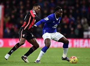 Intense Battle for Ball Possession: Distin vs. Lukaku, AFC Bournemouth vs. Everton