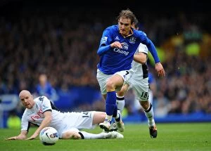 Images Dated 28th April 2012: Intense Battle: Jelavic vs. Senderos - Everton vs. Fulham (28 April 2012)