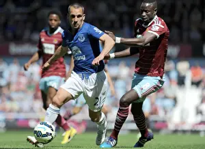 Framed Print : Intense Rivalry: Osman vs. Kouyate at Upton Park - Everton vs. West Ham United, Premier League