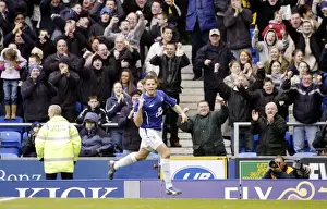 James Beattie's Euphoric Goal Celebration: Everton vs. Blackburn