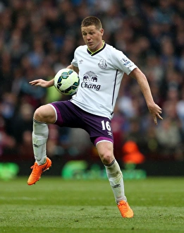 James McCarthy in Action: Everton vs. Aston Villa, Premier League - Villa Park