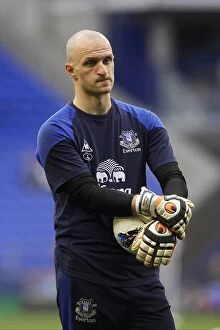 Images Dated 31st March 2012: Jan Mucha in Action: Everton vs West Bromwich Albion at Goodison Park (BPL, 31 March 2012)