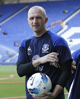 Jan Mucha's Unyielding Performance: Everton vs. Tottenham Hotspur (BPL, 10 March 2012)