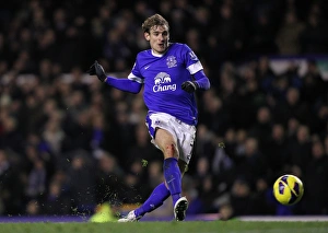 Everton 1 V Arsenal 1 : Goodison Park : 28-11-2012 Prints: Jelavic Scores Dramatic Equalizer: Everton 1-1 Arsenal (November 28, 2012)