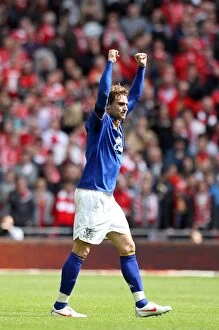 Images Dated 14th April 2012: Jelavic Stuns Liverpool: Everton's Thrilling FA Cup Semi-Final Opener (April 14, 2012)