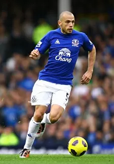 Images Dated 8th December 2010: Johnny Heitinga