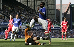 Everton v Liverpool Gallery: Joseph Yobo