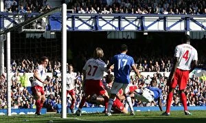 Images Dated 20th September 2009: Joseph Yobo's Thrilling Third Goal: Everton vs. Blackburn Rovers at Goodison Park