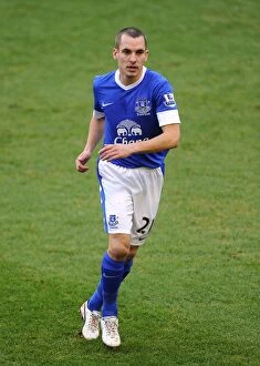 Images Dated 12th January 2013: Leading the Charge: A Scoreless Battle at Goodison Park - Everton's Leon Osman