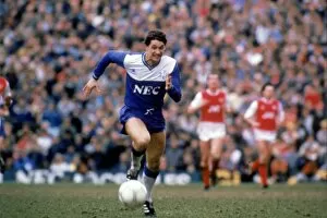 Gary Lineker Collection: League Division One - Arsenal v Everton