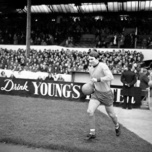 Howard Kendall Collection: League Division One - Everton v Leeds United - Goodison Park