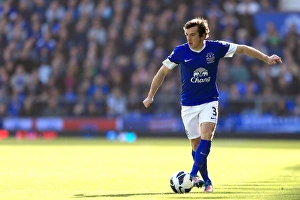 Framed Print : Leighton Baines in Action: Everton's Triumph over Southampton (3-1), Barclays Premier League, Goodison Park, 29-09-2012 Framed Print : Leighton Baines in Action: Everton's Triumph over Southampton (3-1), Barclays Premier League, Goodison Park, 29-09-2012