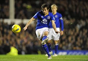 Images Dated 21st December 2011: Leighton Baines Glorious Goal Attempt: Everton vs Swansea City